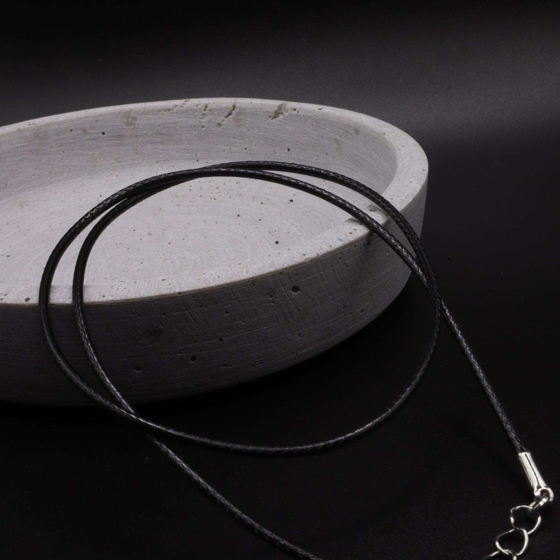 Halsband - Kordel - gewachst - 40cm - schwarz - Vinterstein